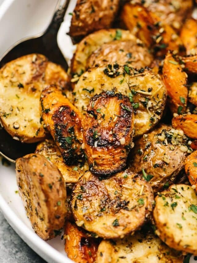 Garlic Herb Roasted Potatoes and Carrots (Story)